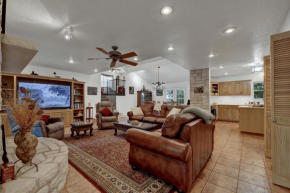 Serene Creek Front Home with Games+Grill!